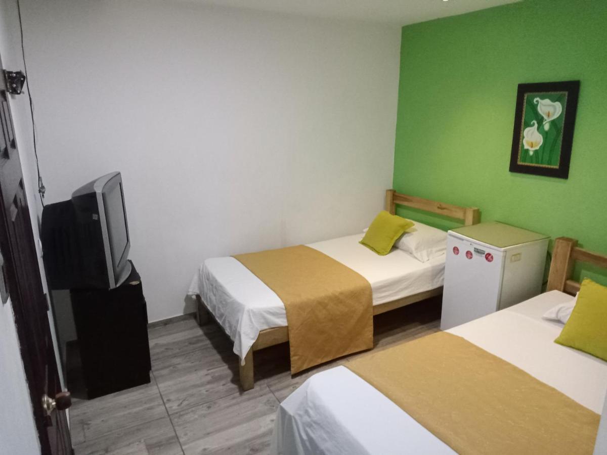Hotel Canaveral Plaza มานิซาเลส ภายนอก รูปภาพ
