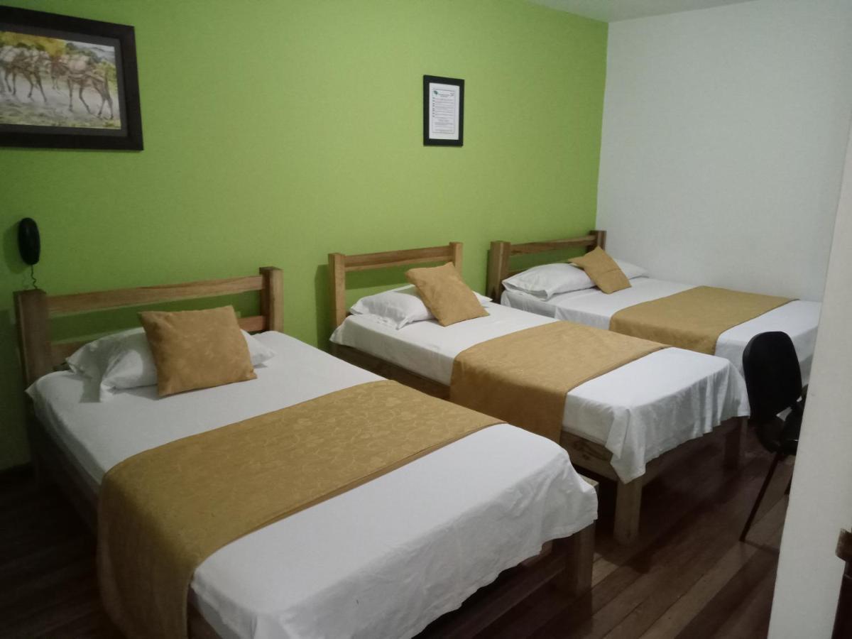 Hotel Canaveral Plaza มานิซาเลส ภายนอก รูปภาพ